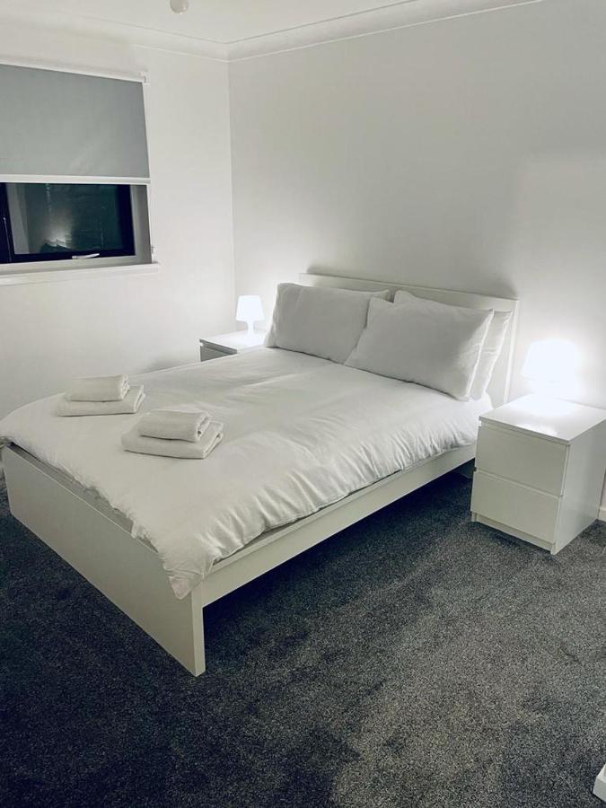 Modern 2 Bedroom Apartment With Free Parking 格拉斯哥 外观 照片