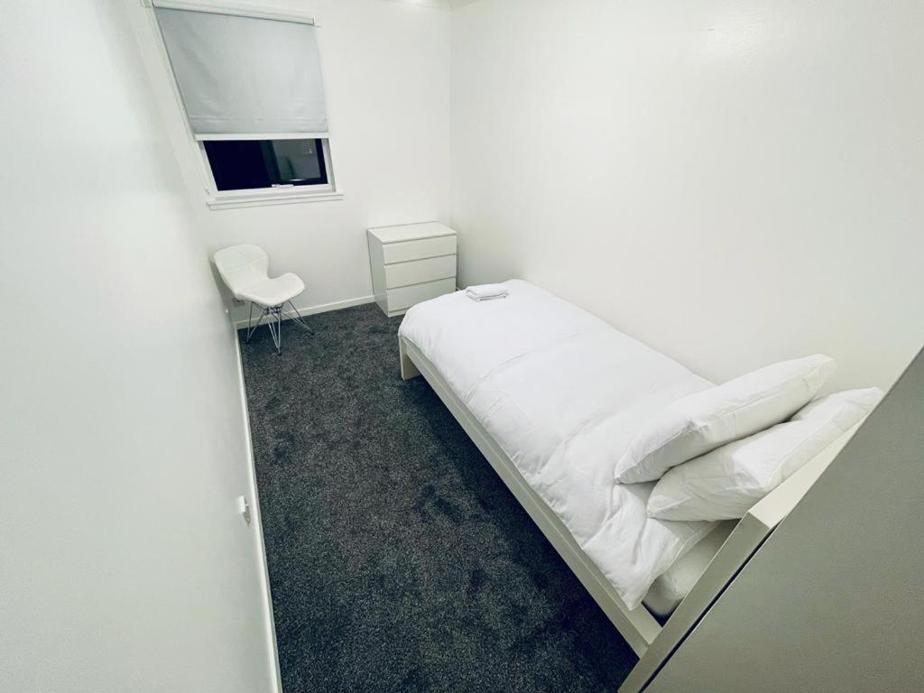 Modern 2 Bedroom Apartment With Free Parking 格拉斯哥 外观 照片